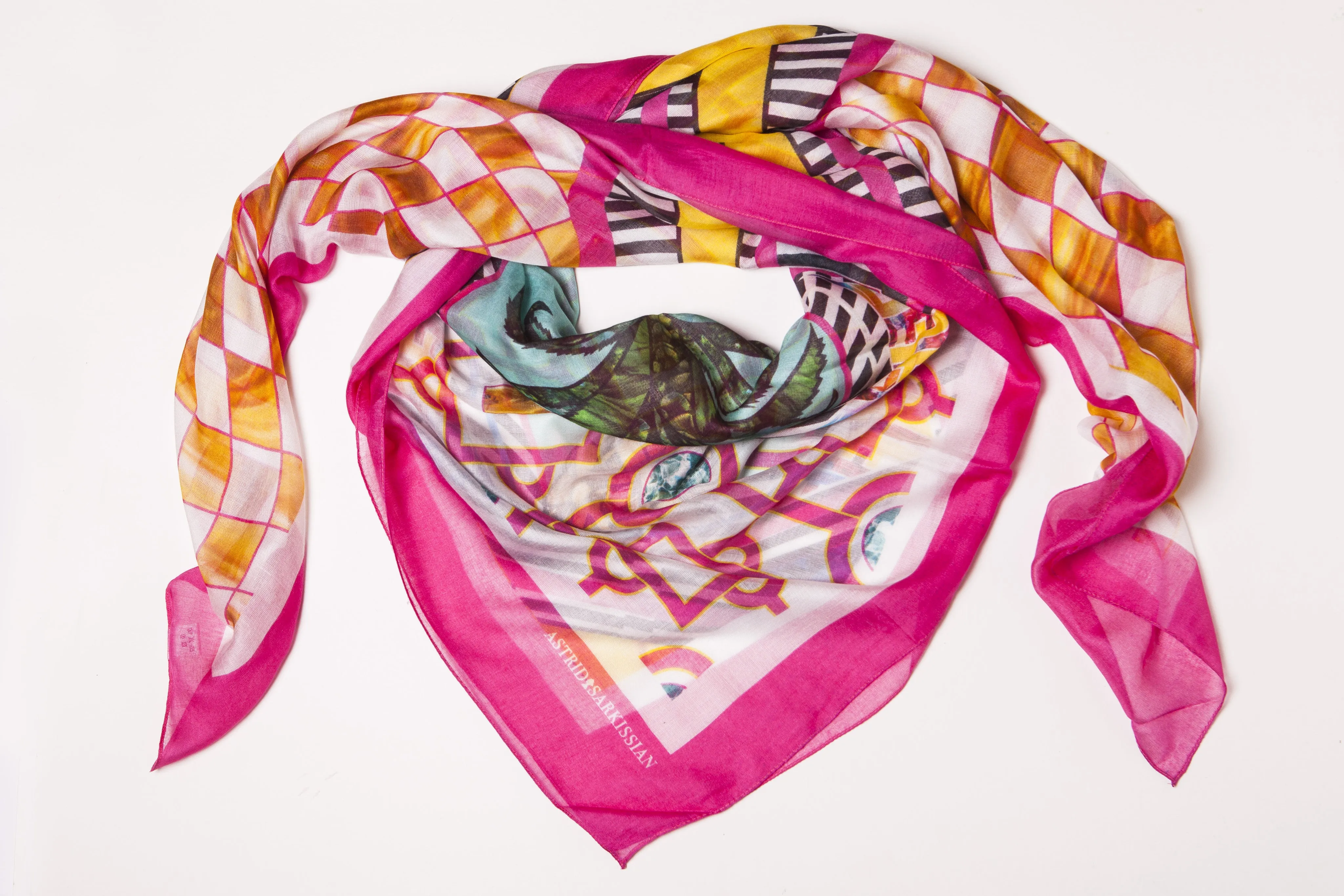 Ananas Rose Modal Scarf