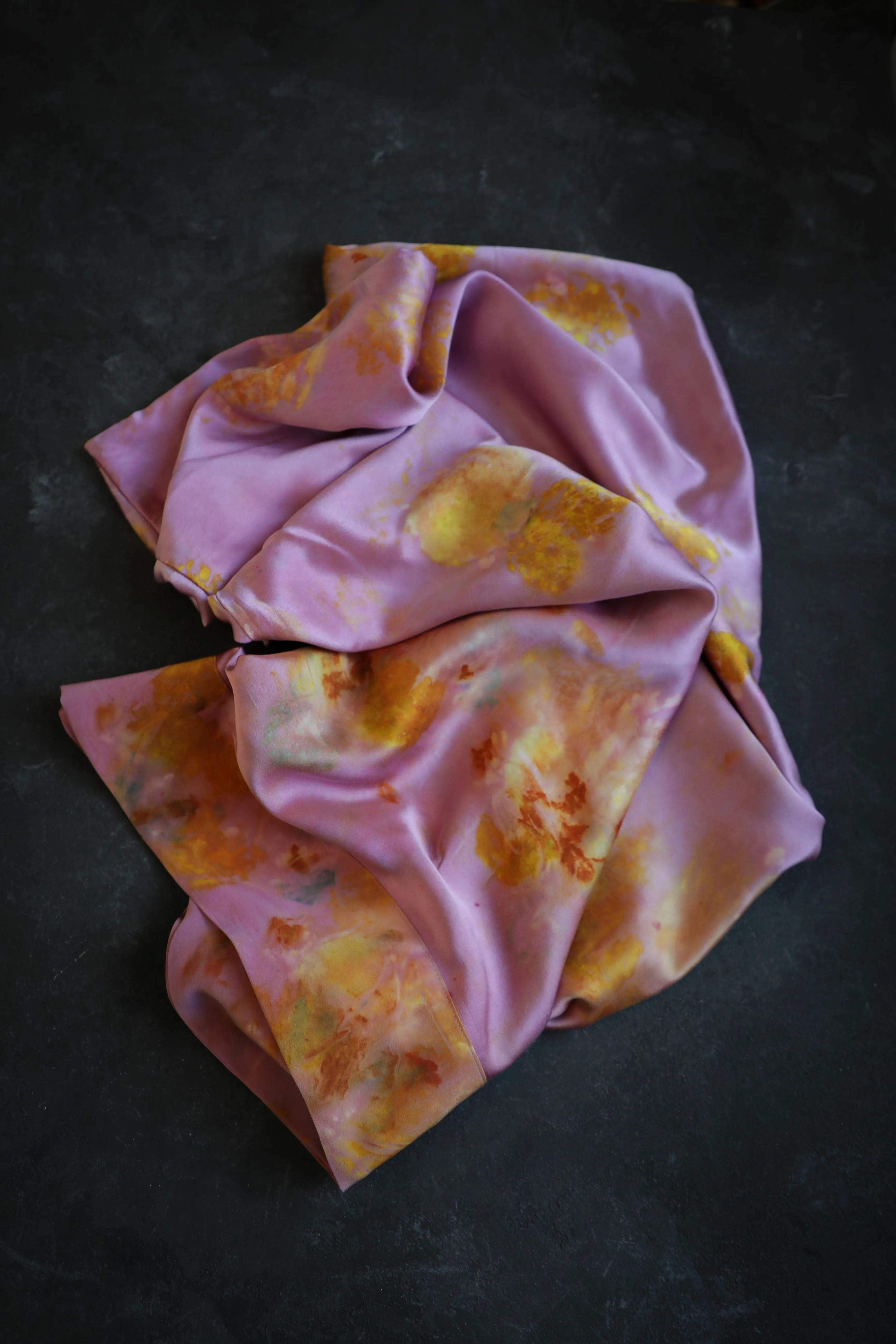 Botanical Print Naturally Dyed Silk Pillowcase / MAGENTA