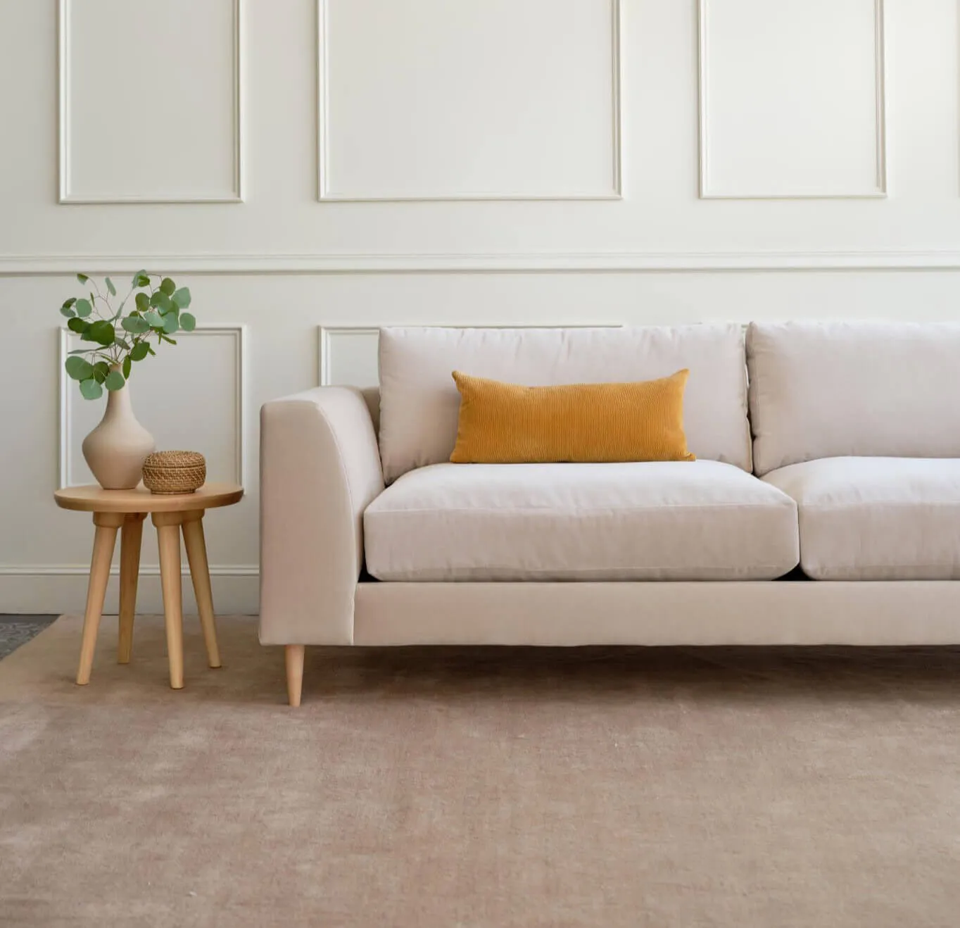 Dekayess Sofa in Natural Latex