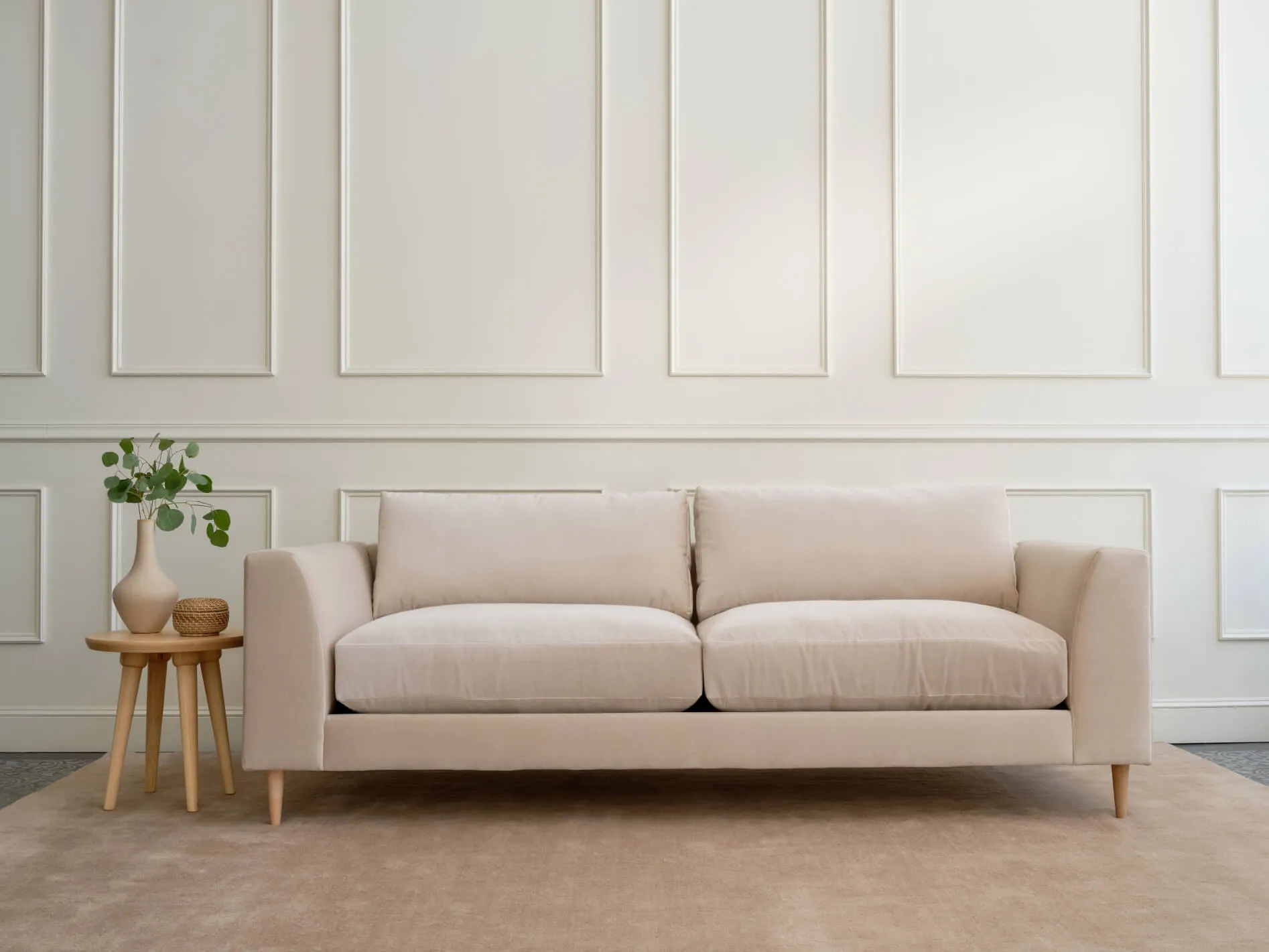 Dekayess Sofa in Natural Latex