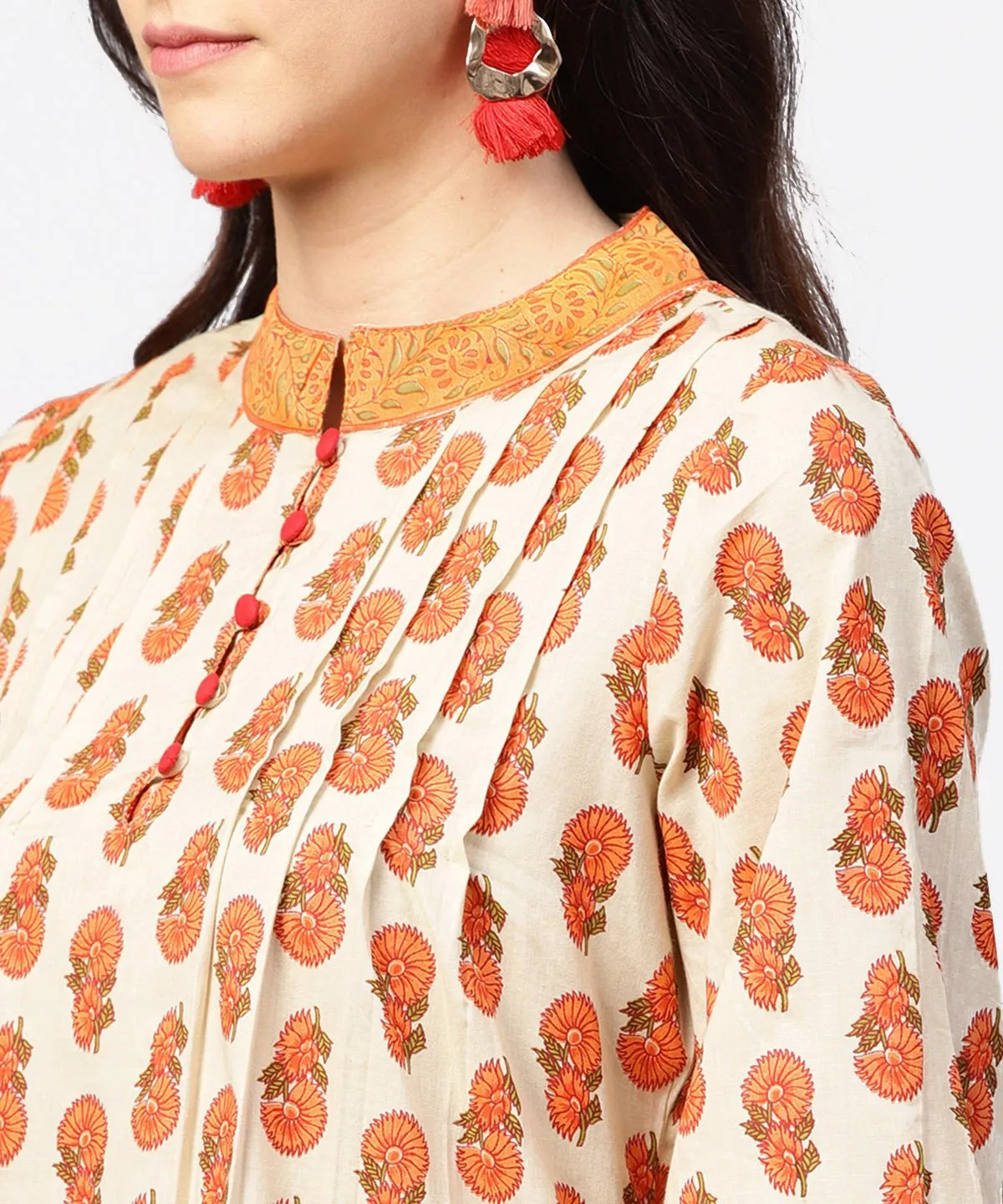 Off White & Red Printed 3/4Th Sleeve Cotton Pleated A-Line Kurta With Beige Pallazo