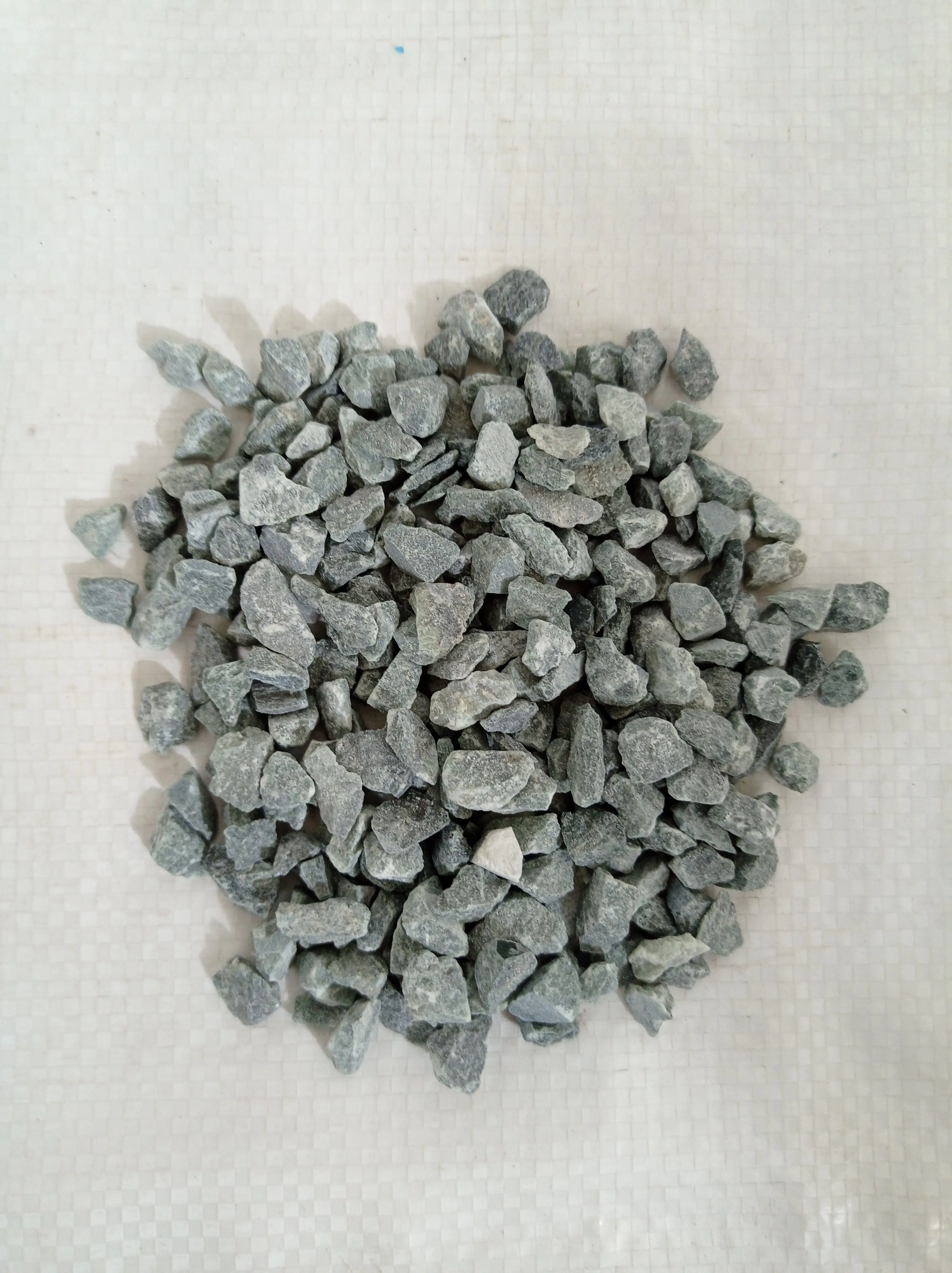 Pebbles Chips Gray